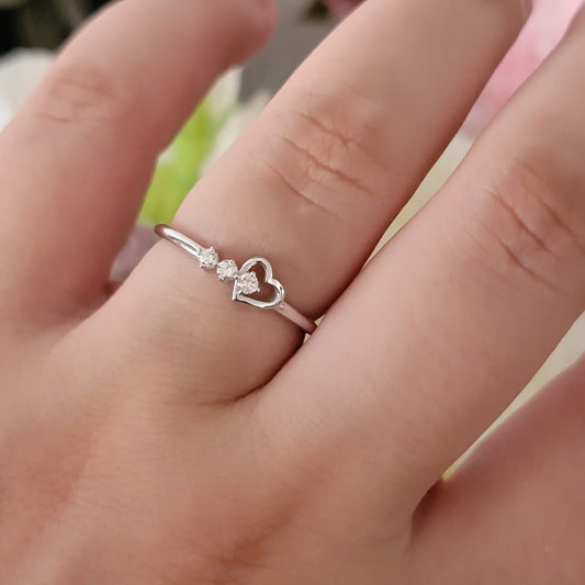 14k heart shape stacking ring with diamonds