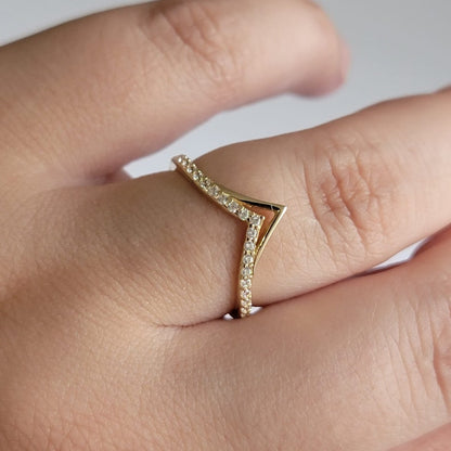 14K GOLD DIAMOND DOUBLE CHEVRON RING