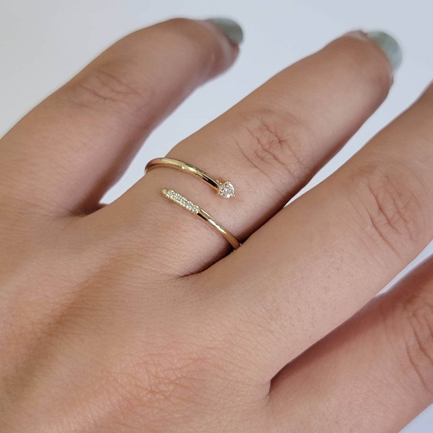 14k Solid Gold Spiral Diamond Ring