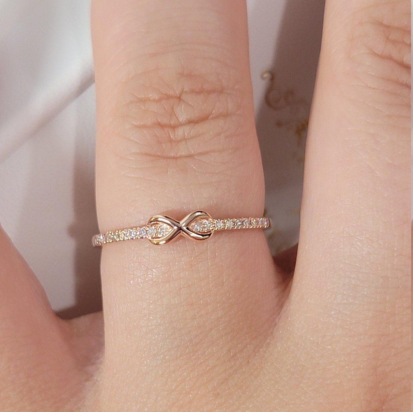 Infinity Style Diamond Ring in 14k Solid Gold / Dainty Diamond Wedding Band / Infinity Symbol Ring for Women