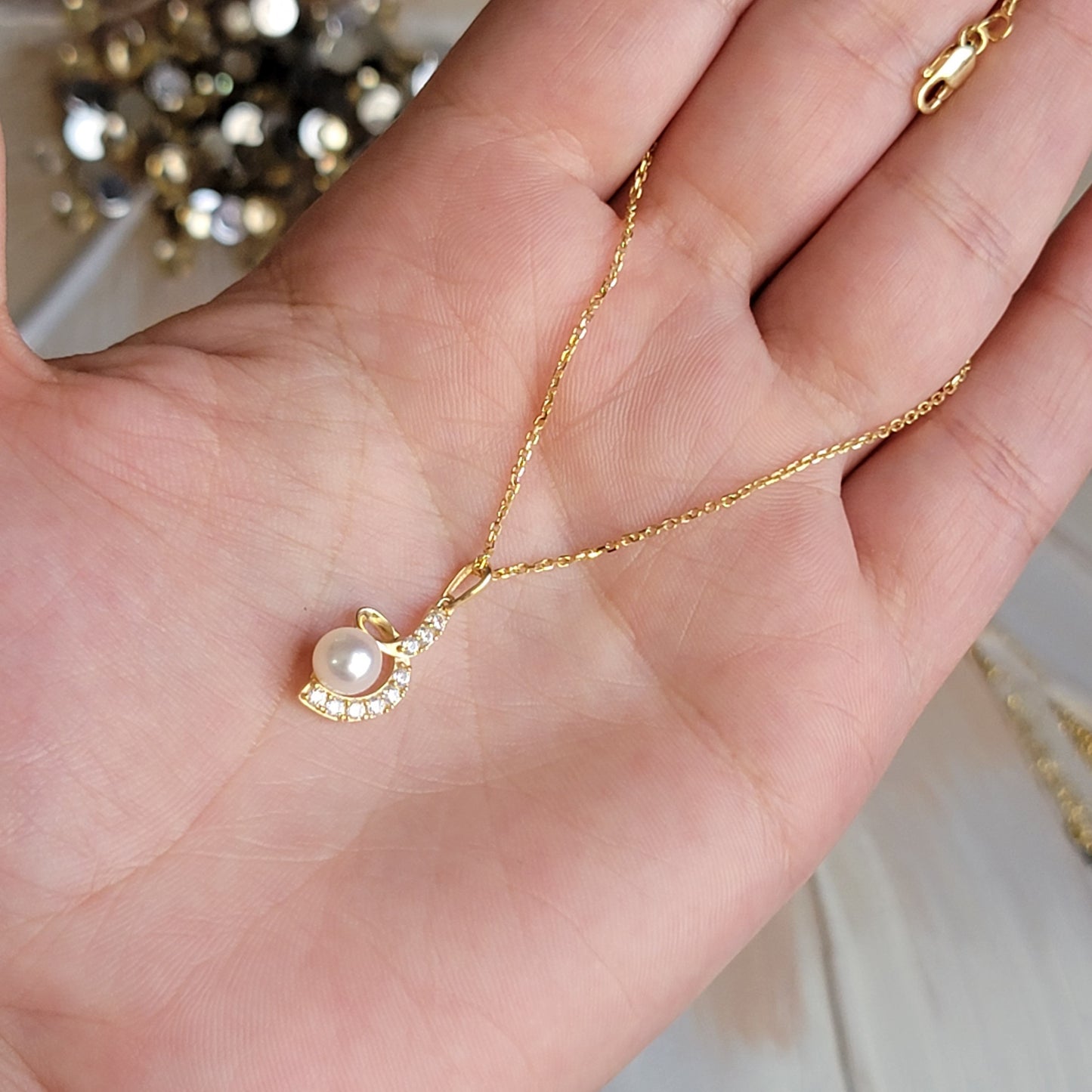 14k Diamond Pearl Necklace