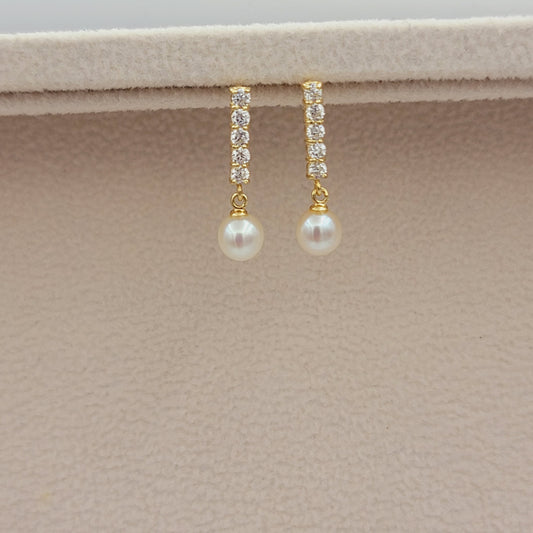 14k Diamond & Pearl Earrings