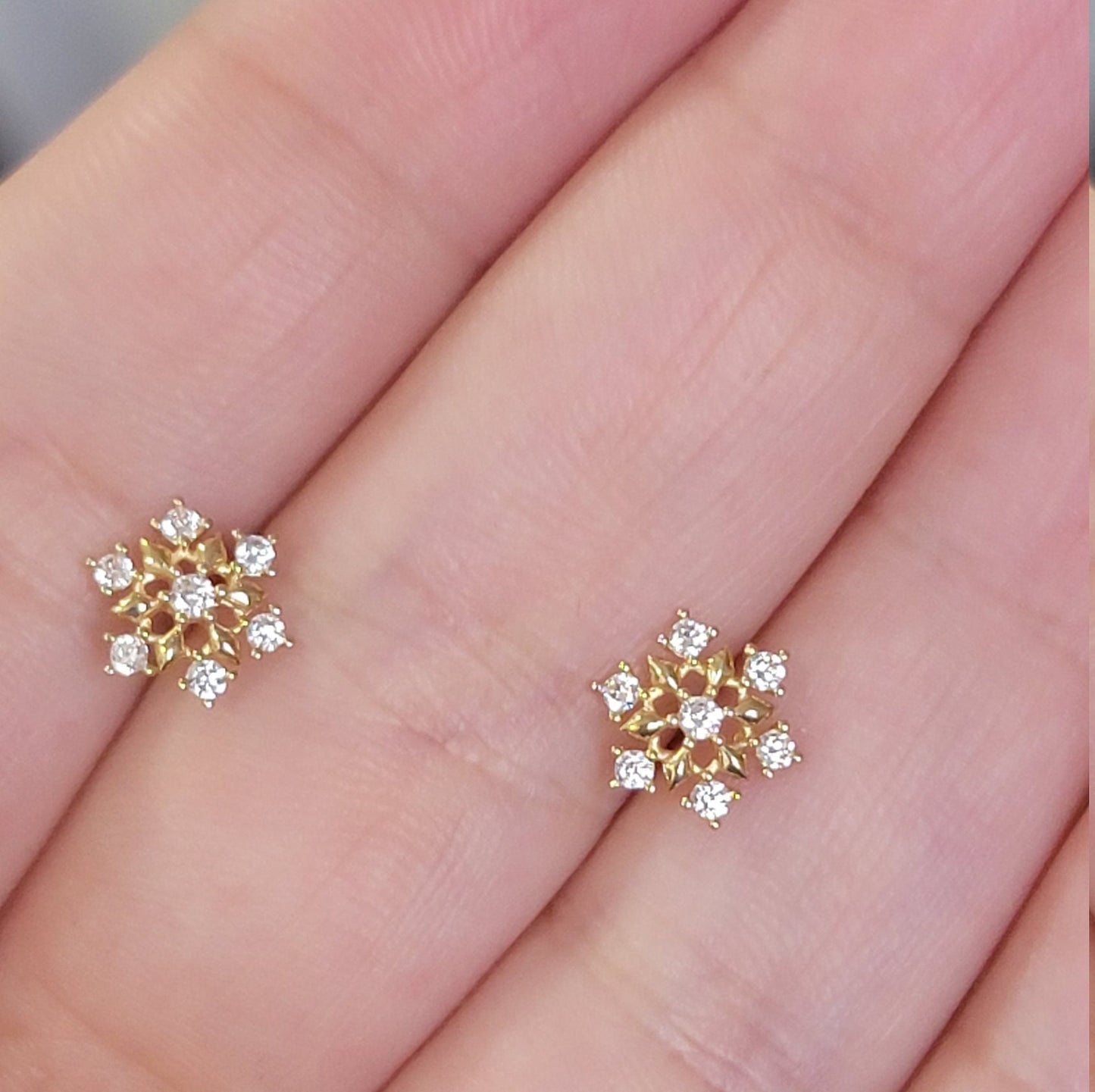 Snowflake Earrings, Diamond Earrings, Gold Snowflake Stud Earrings, Diamond Earrings For Women, Snowflake Studs, Diamond Gift For Woman