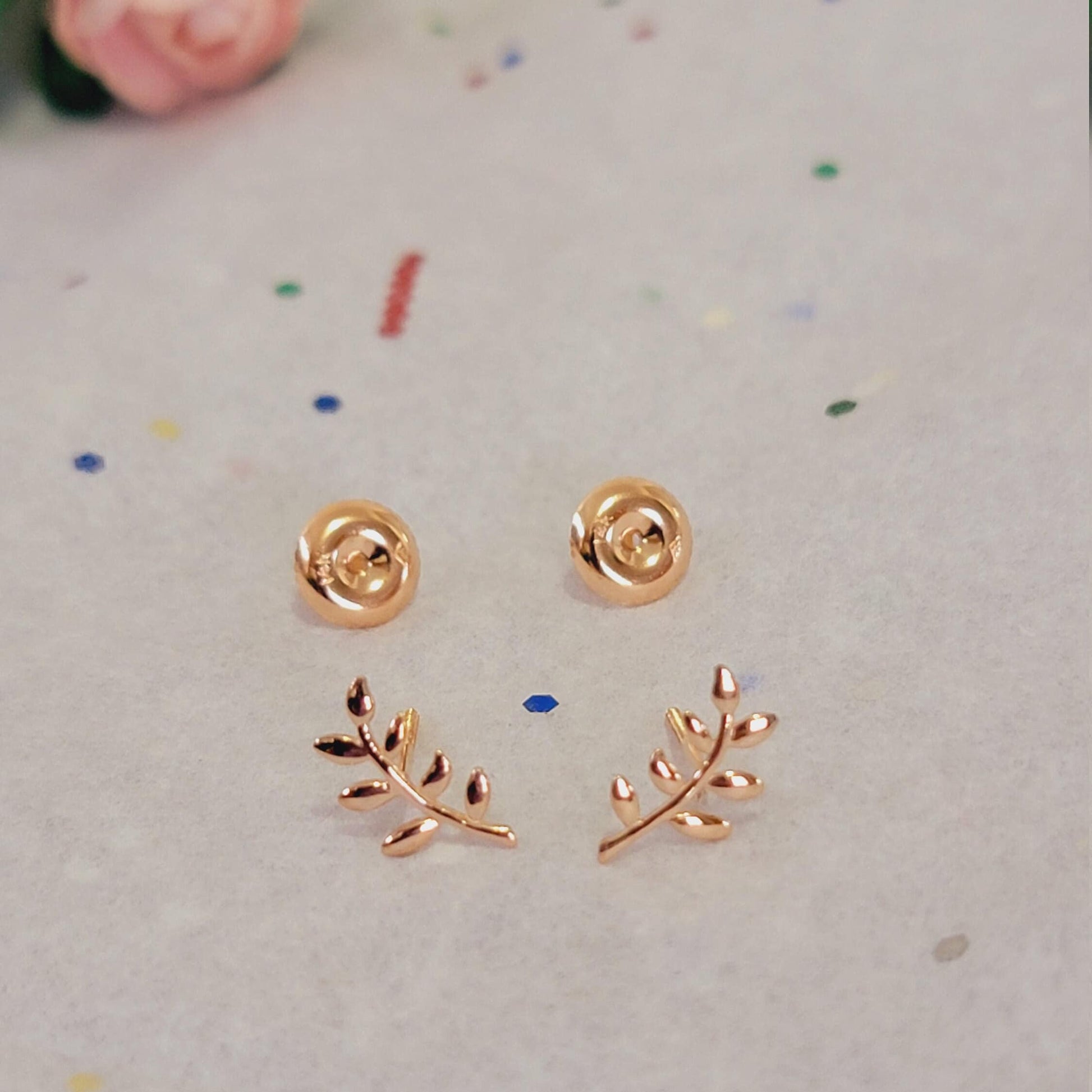 14k solid Gold Leaf stud Earrings