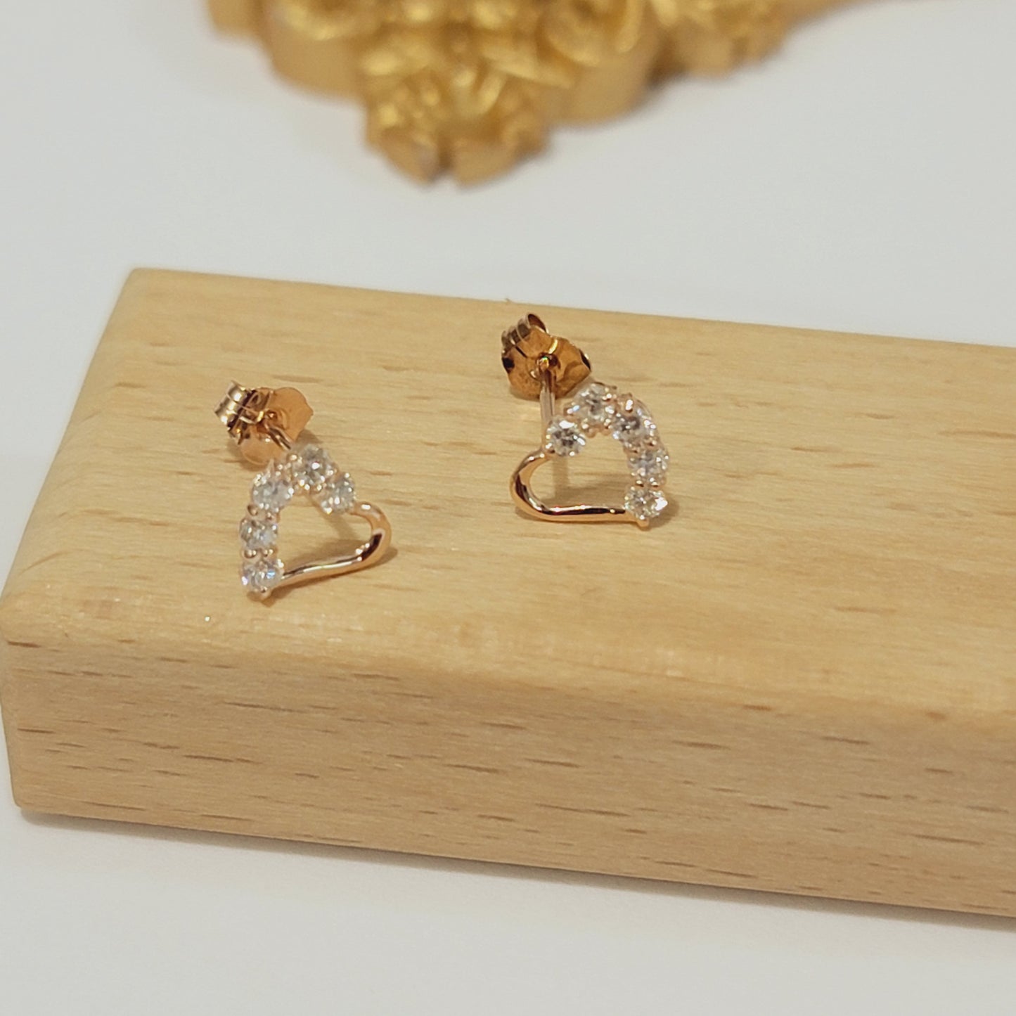 Diamond Earrings, 14k Solid Gold Earrings, Minimalist Earrings, Heart Studs, Stud Earrings, Tiny Stud Earrings, Heart Diamond Stud for Mom