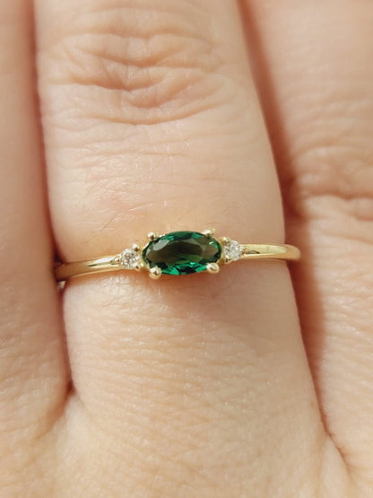 14k Gold  Oval Emerald With Diamond Ring