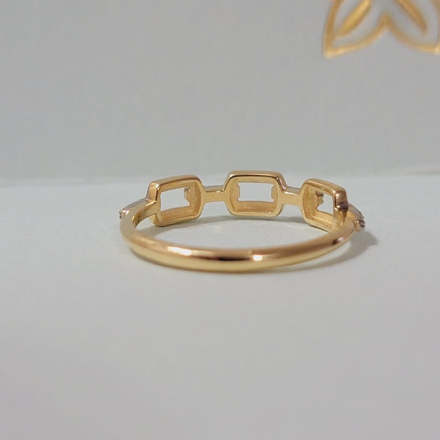 Diamond Chain Link Ring, Diamond Pavé Cuban Curb Link Ring, Gold Linked Ring in14k, Statement Ring, Unique Diamond Ring, Half Eternity Ring