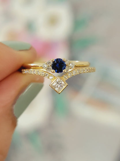 14k gold Blue Sapphire  And Diamond Ring
